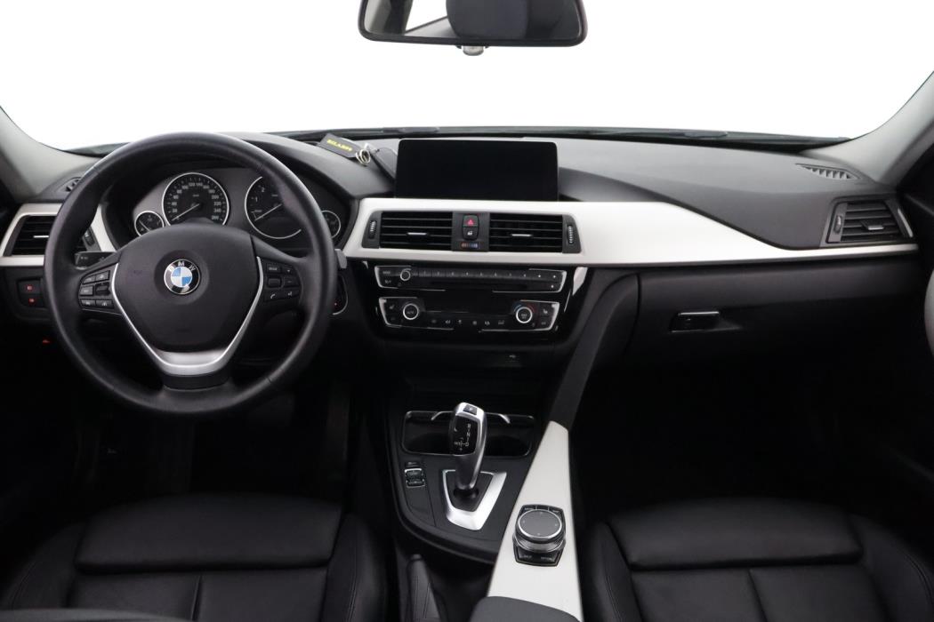 BMW 320 2018