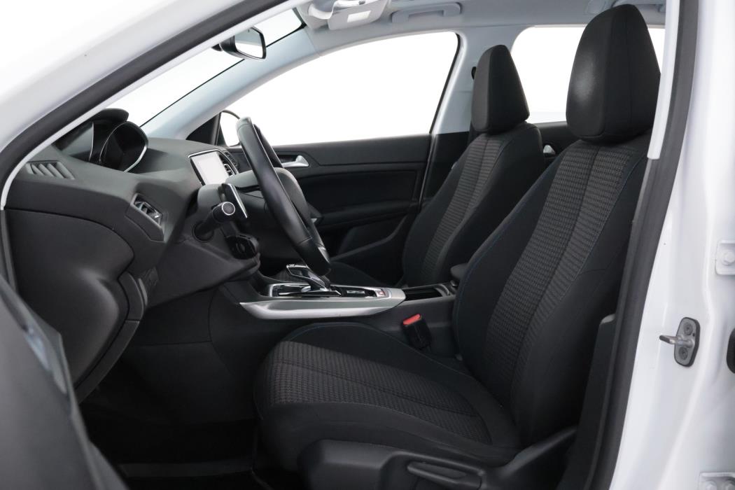 PEUGEOT 308 2020