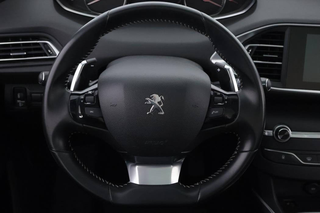 PEUGEOT 308 2020