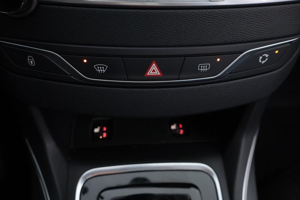 PEUGEOT 308 2020