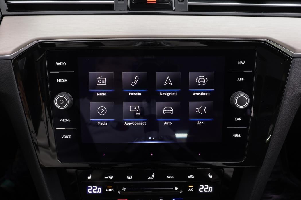 VOLKSWAGEN Passat 2022