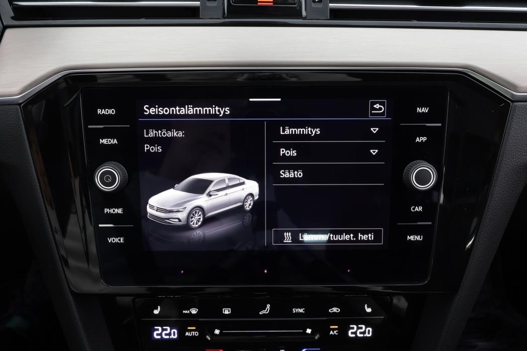 VOLKSWAGEN Passat 2022