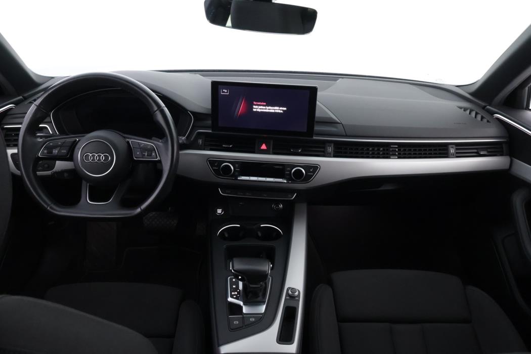 AUDI A4 2019