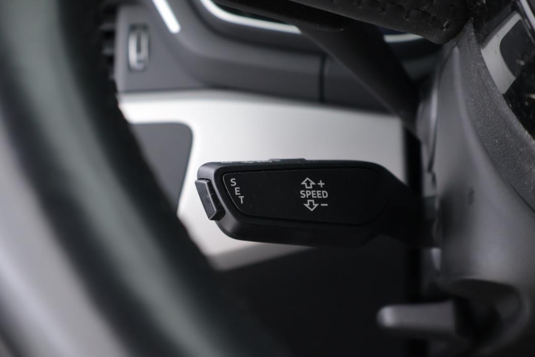 AUDI A4 2019