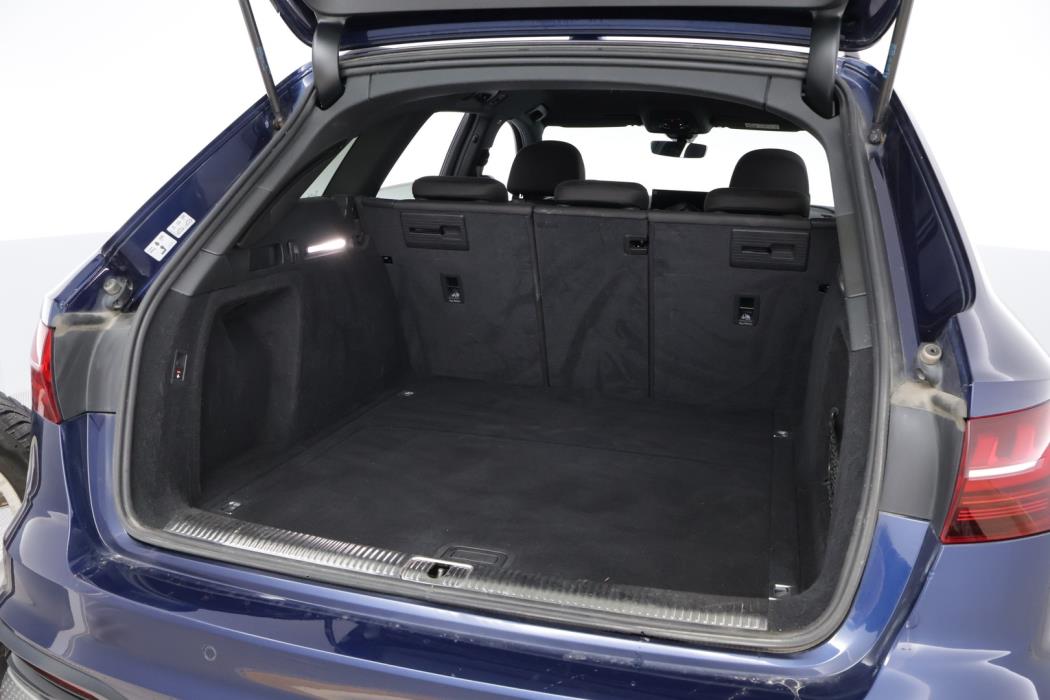 AUDI A4 2019