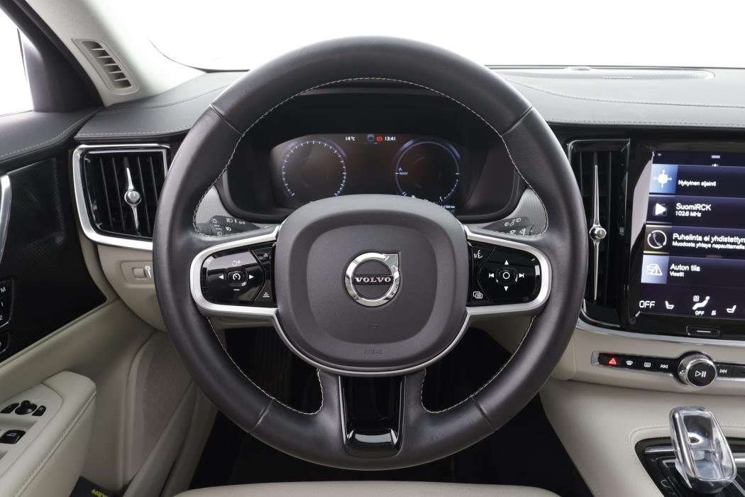 VOLVO V90 2020