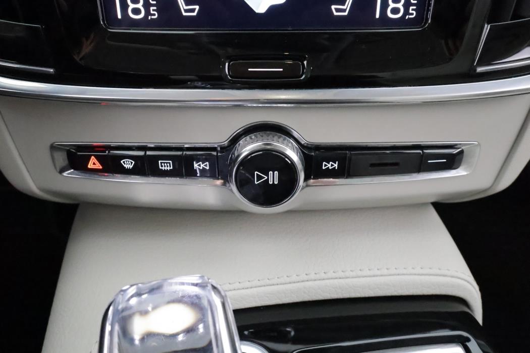 VOLVO V90 2020