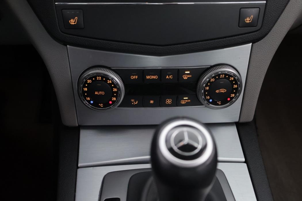 MERCEDES-BENZ C 2008