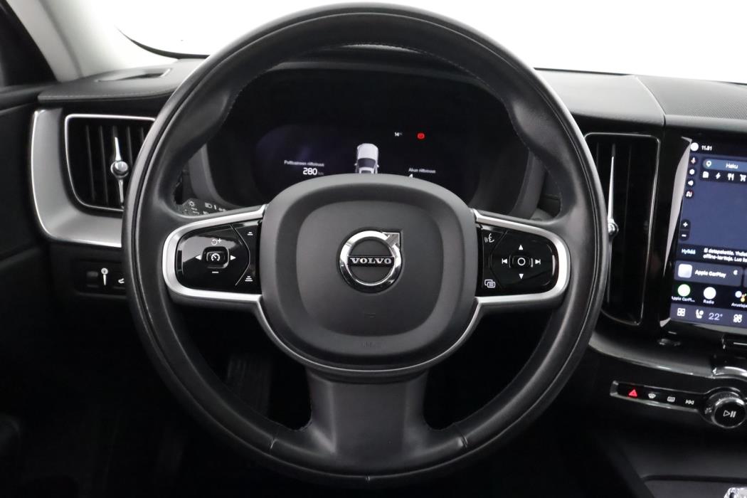 VOLVO XC60 2022