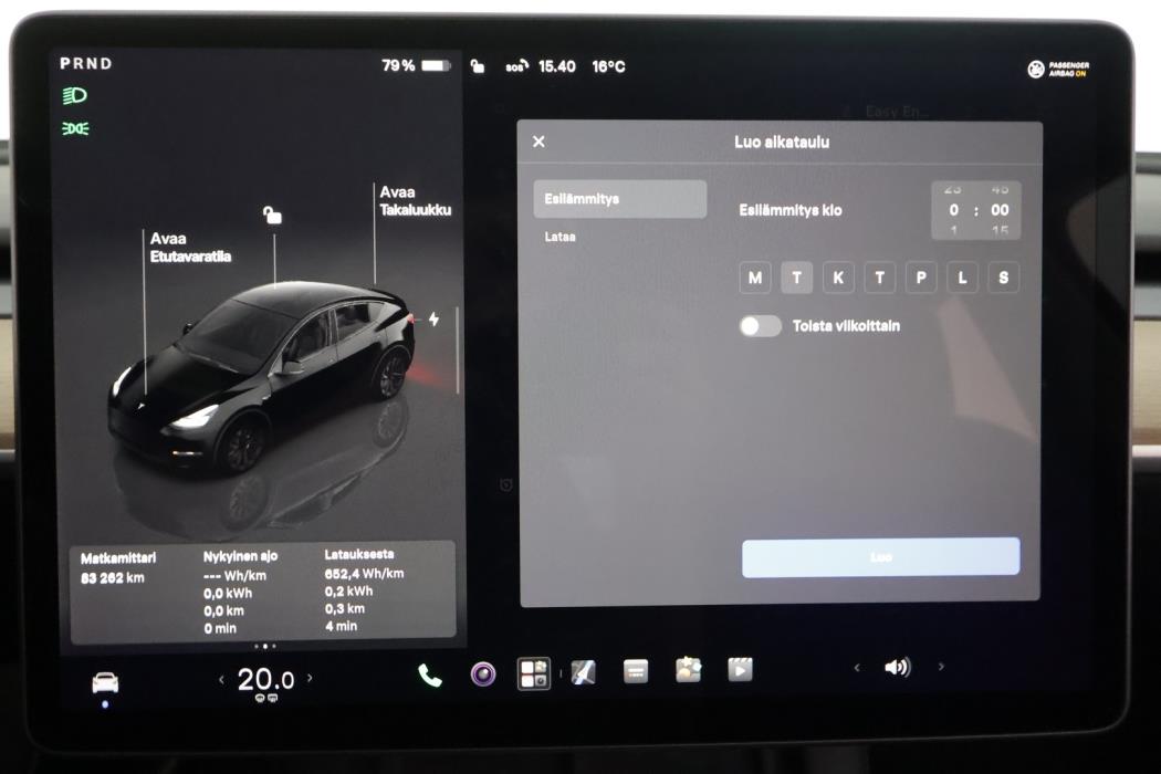 TESLA Model Y 2022