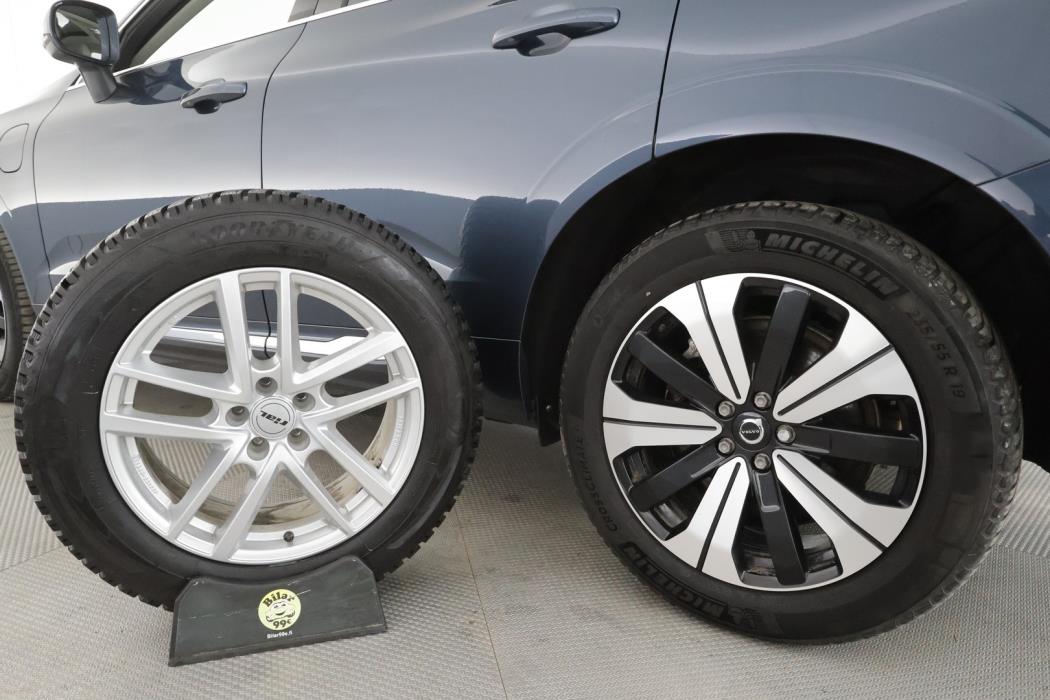 VOLVO XC60 2023