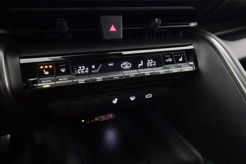 TOYOTA C-HR 2025
