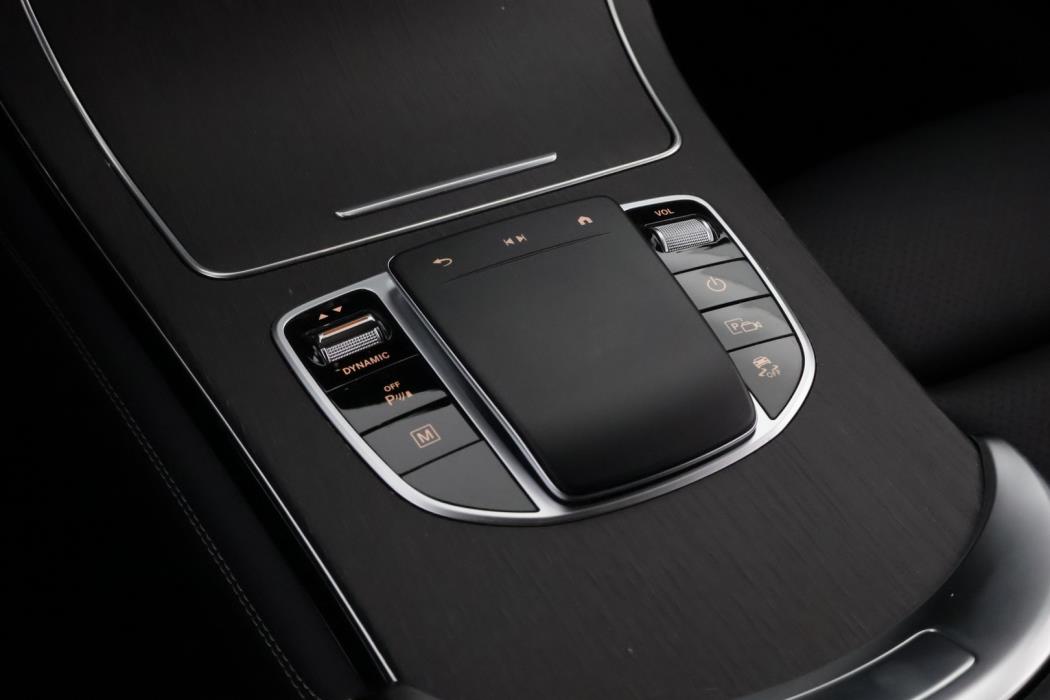 MERCEDES-BENZ GLC 2020