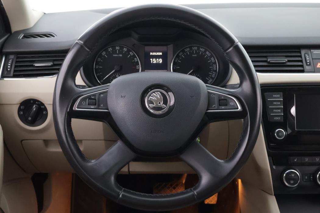 SKODA Octavia 2014
