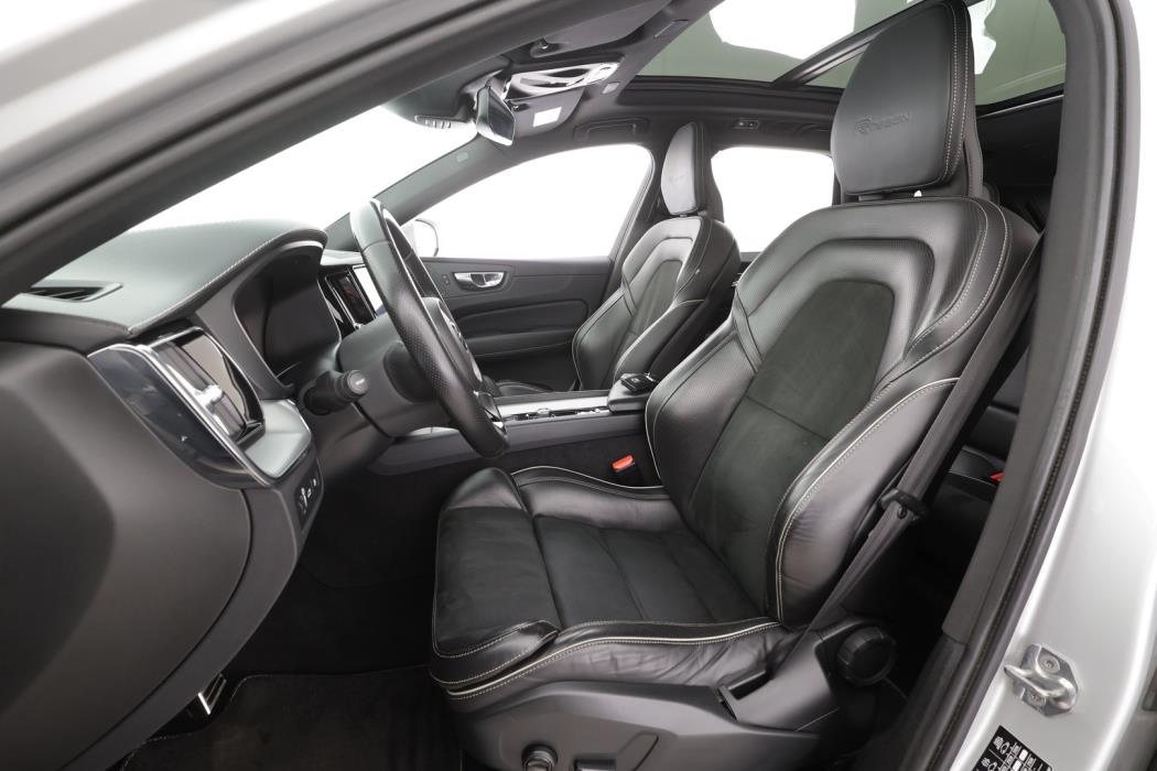 VOLVO XC60 2019