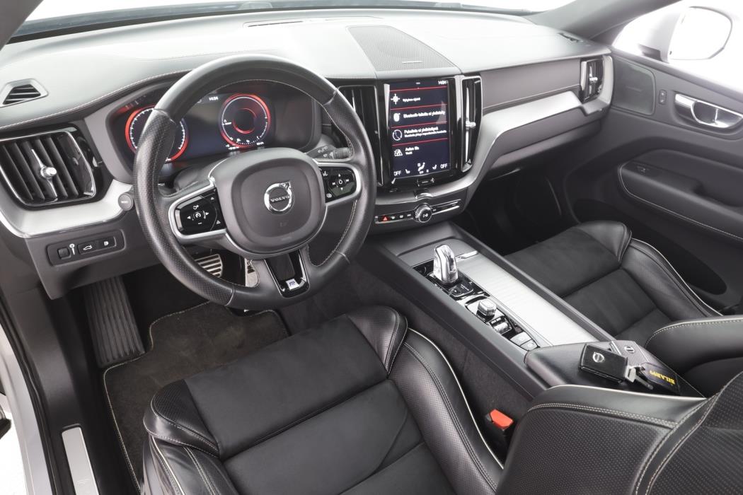 VOLVO XC60 2019