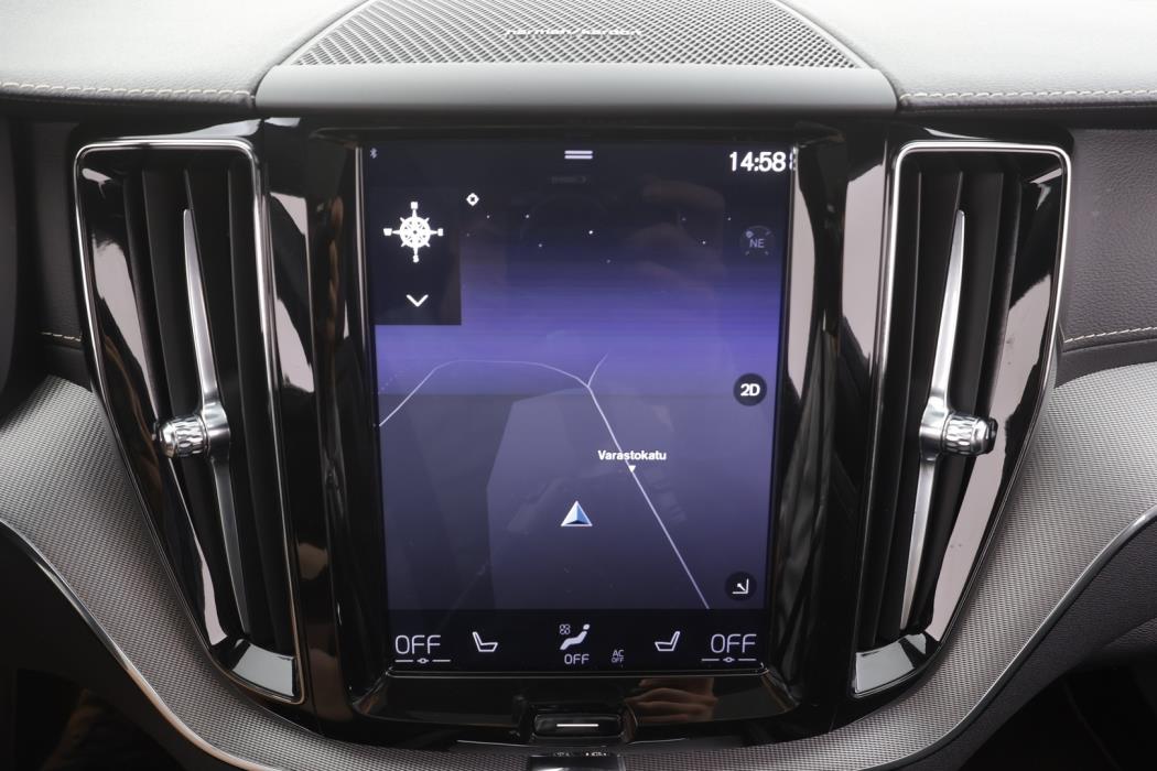 VOLVO XC60 2019