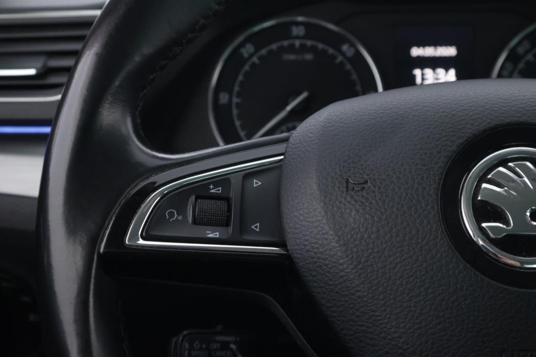 SKODA Superb 2016