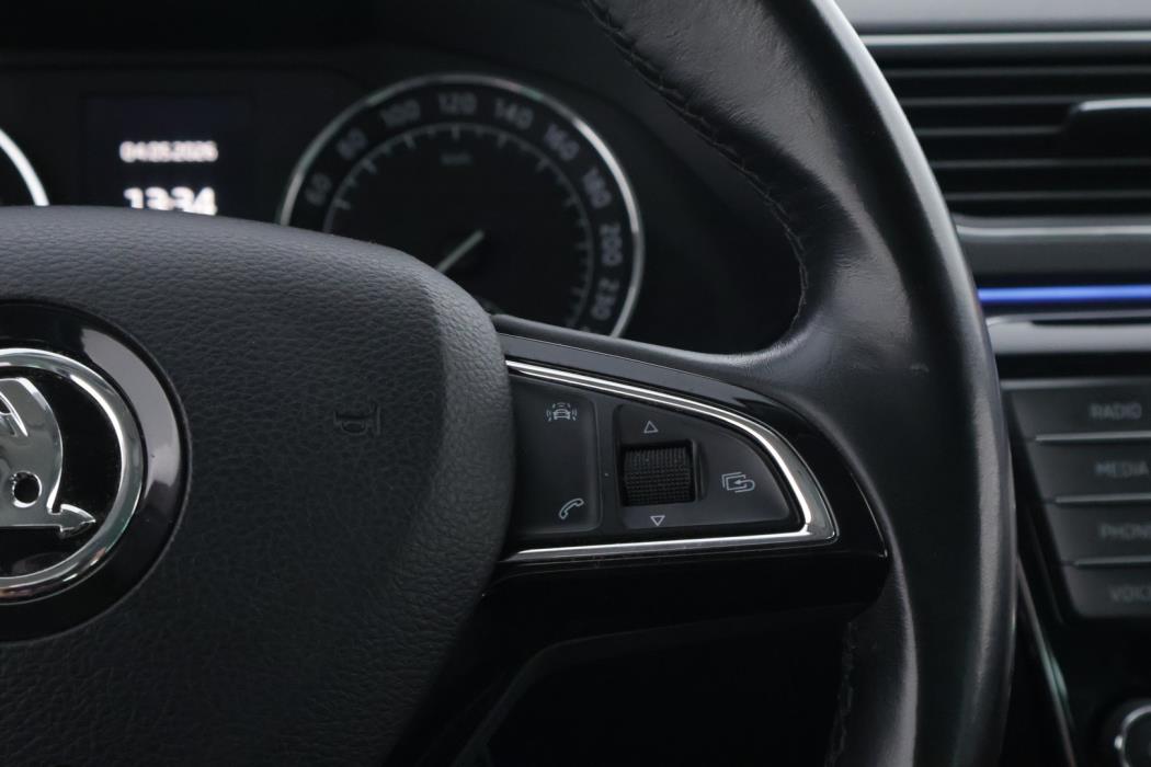 SKODA Superb 2016