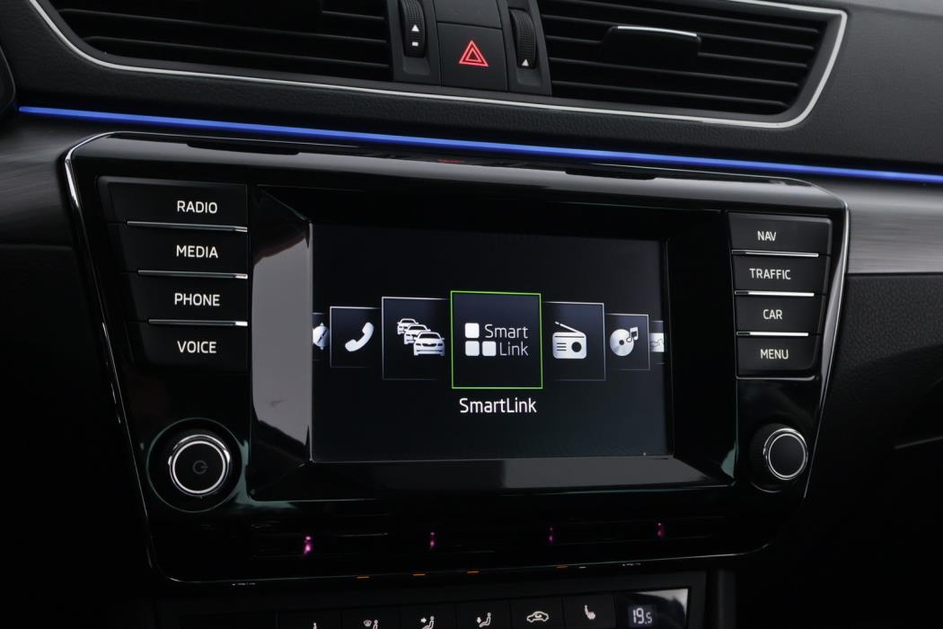 SKODA Superb 2016
