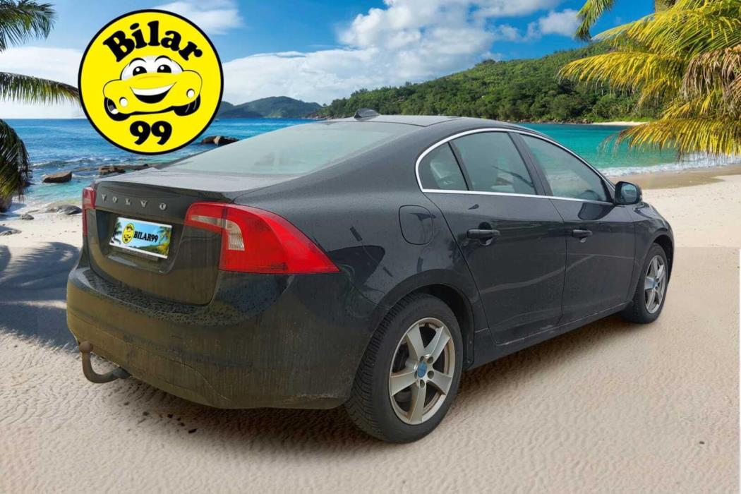 VOLVO S60 2016