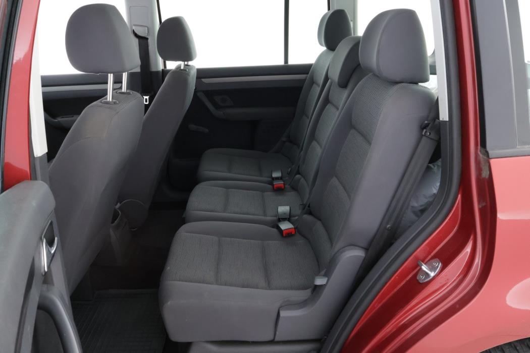 VOLKSWAGEN Touran 2007