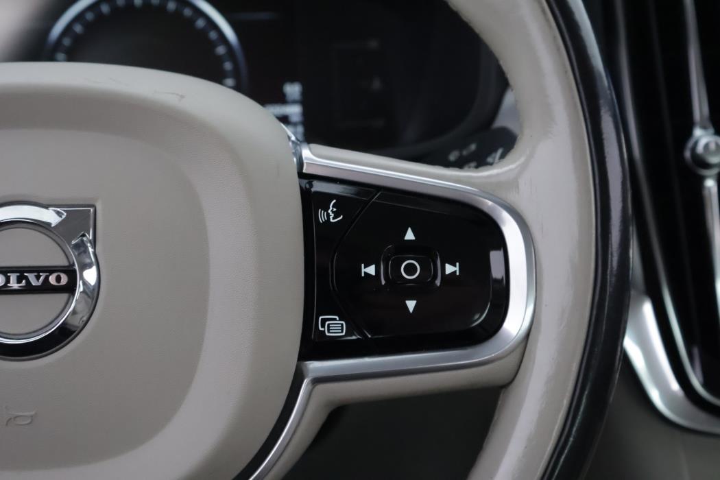 VOLVO S90 2017