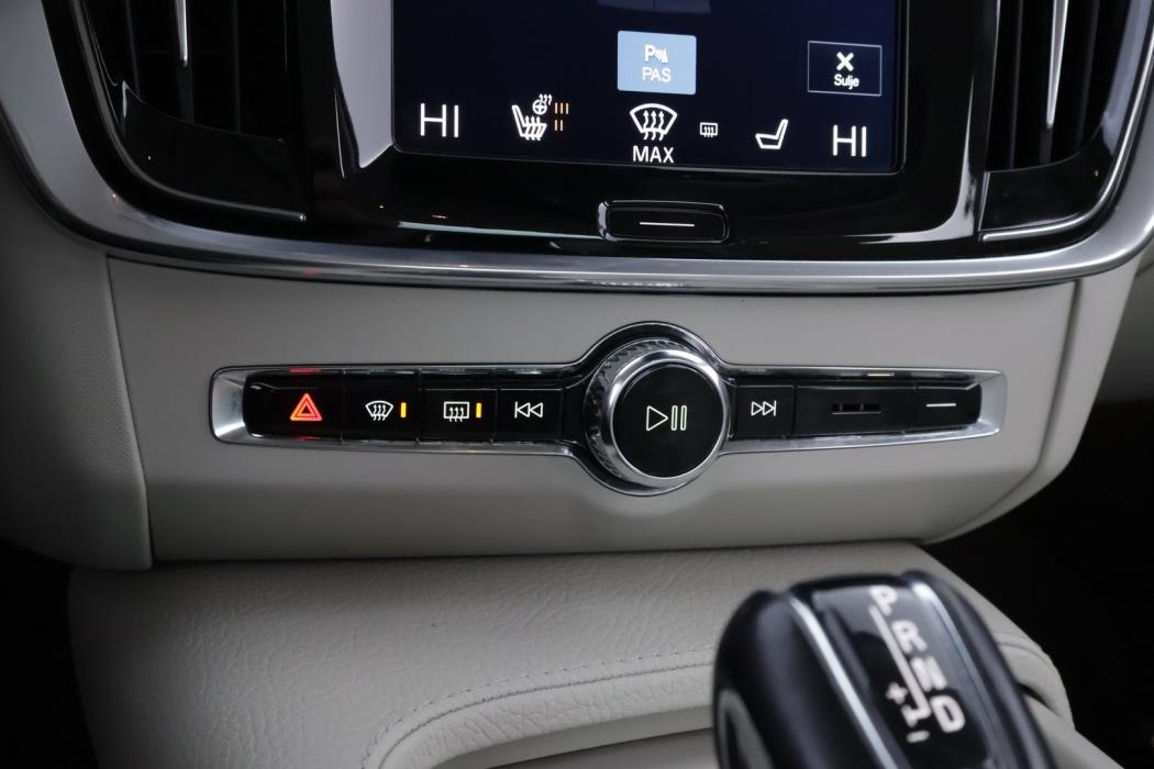 VOLVO S90 2017