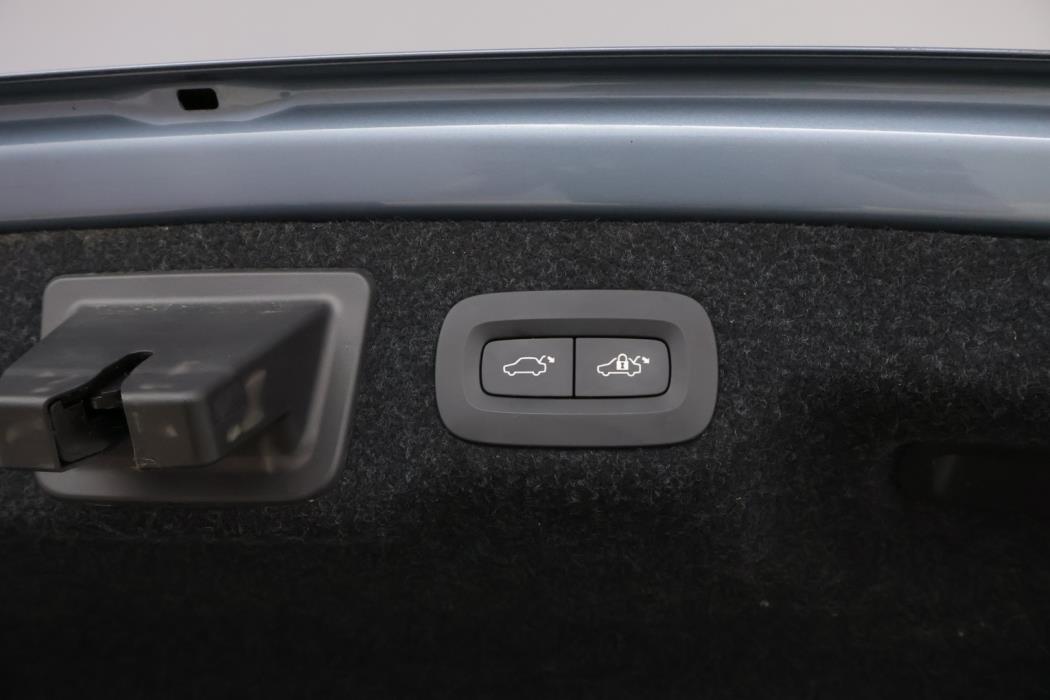 VOLVO S90 2017