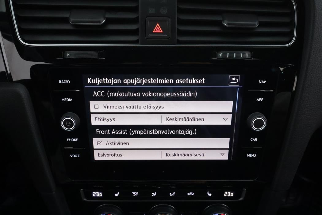 VOLKSWAGEN Golf 2018