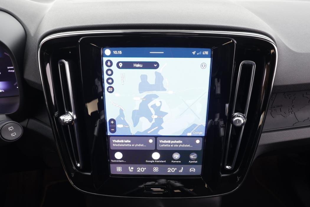 VOLVO XC40 2023