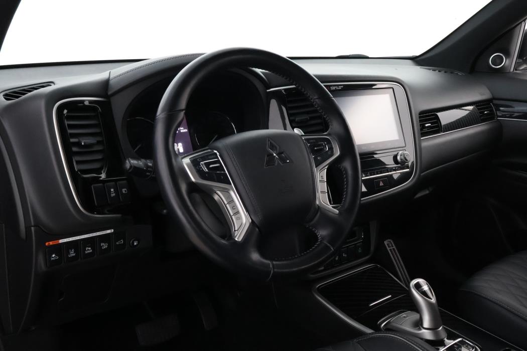 MITSUBISHI OUTLANDER PHEV 2020