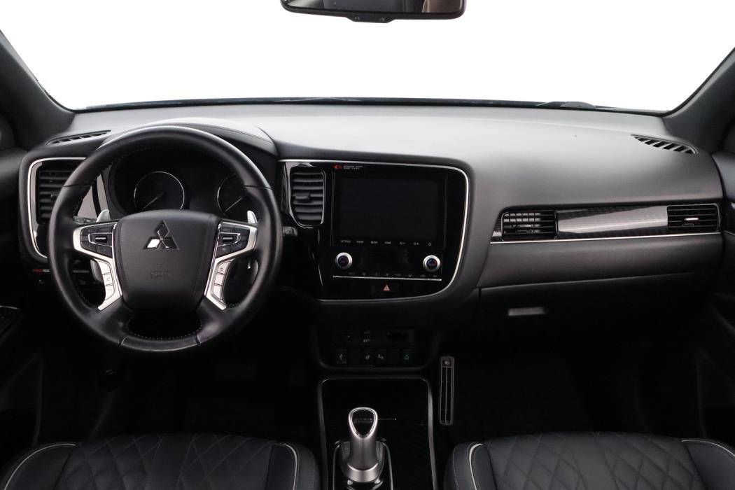 MITSUBISHI OUTLANDER PHEV 2020