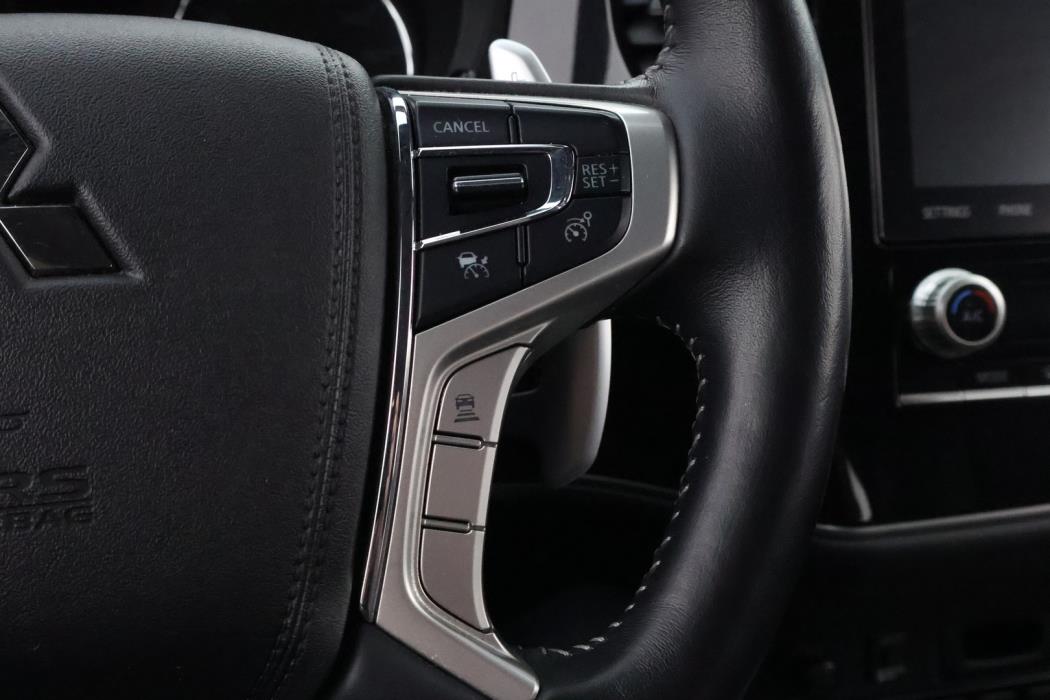 MITSUBISHI OUTLANDER PHEV 2020