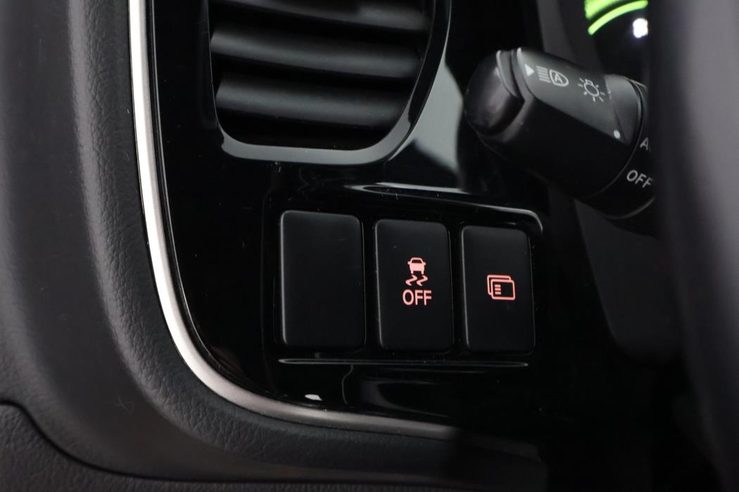 MITSUBISHI OUTLANDER PHEV 2020