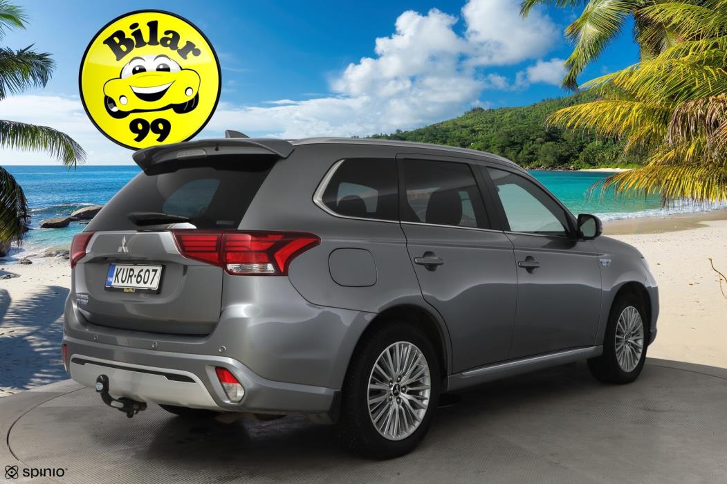 MITSUBISHI OUTLANDER PHEV 2020