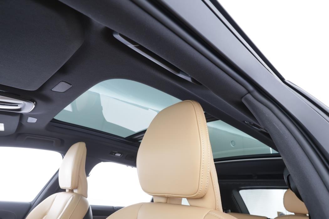VOLVO V90 2023