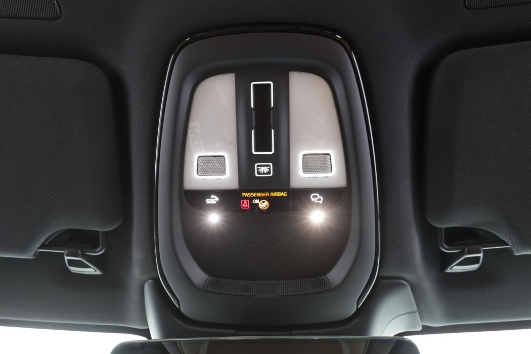 VOLVO V90 2023