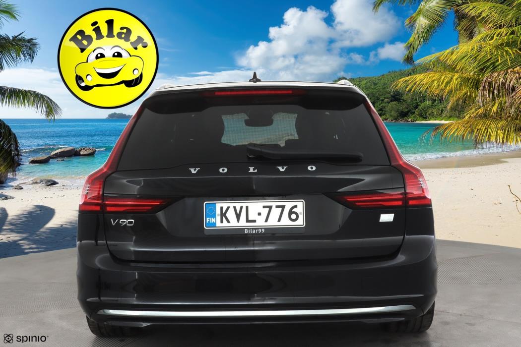 VOLVO V90 2023