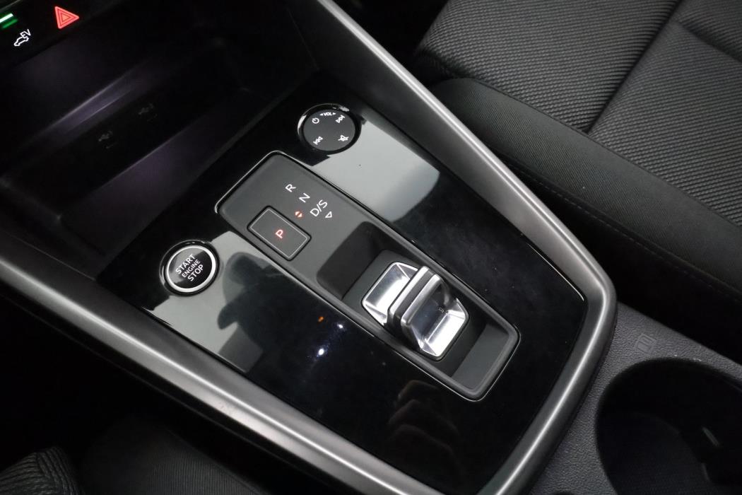 AUDI A3 2024