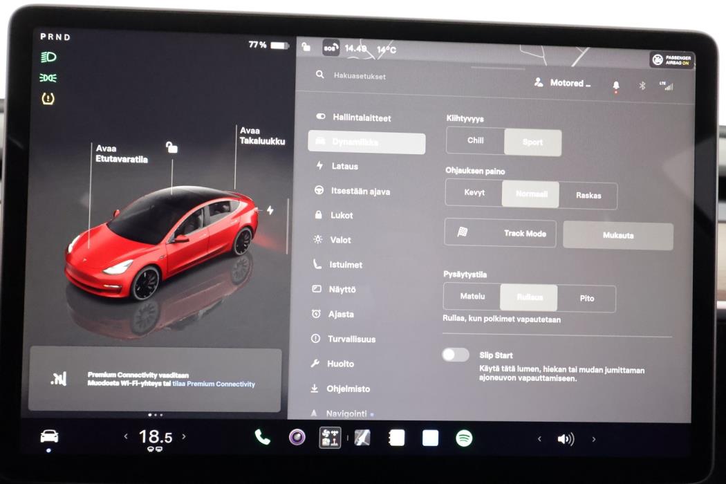 TESLA Model 3 2022
