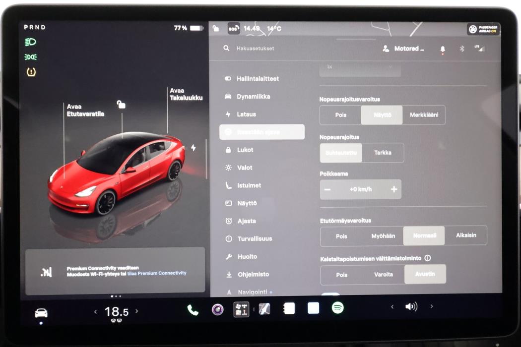 TESLA Model 3 2022