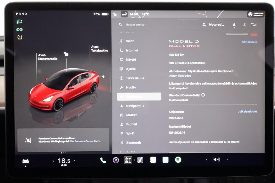 TESLA Model 3 2022