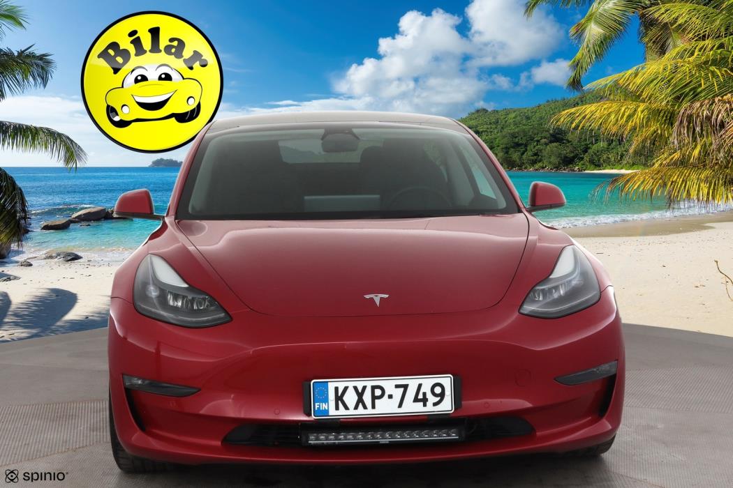 TESLA Model 3 2022
