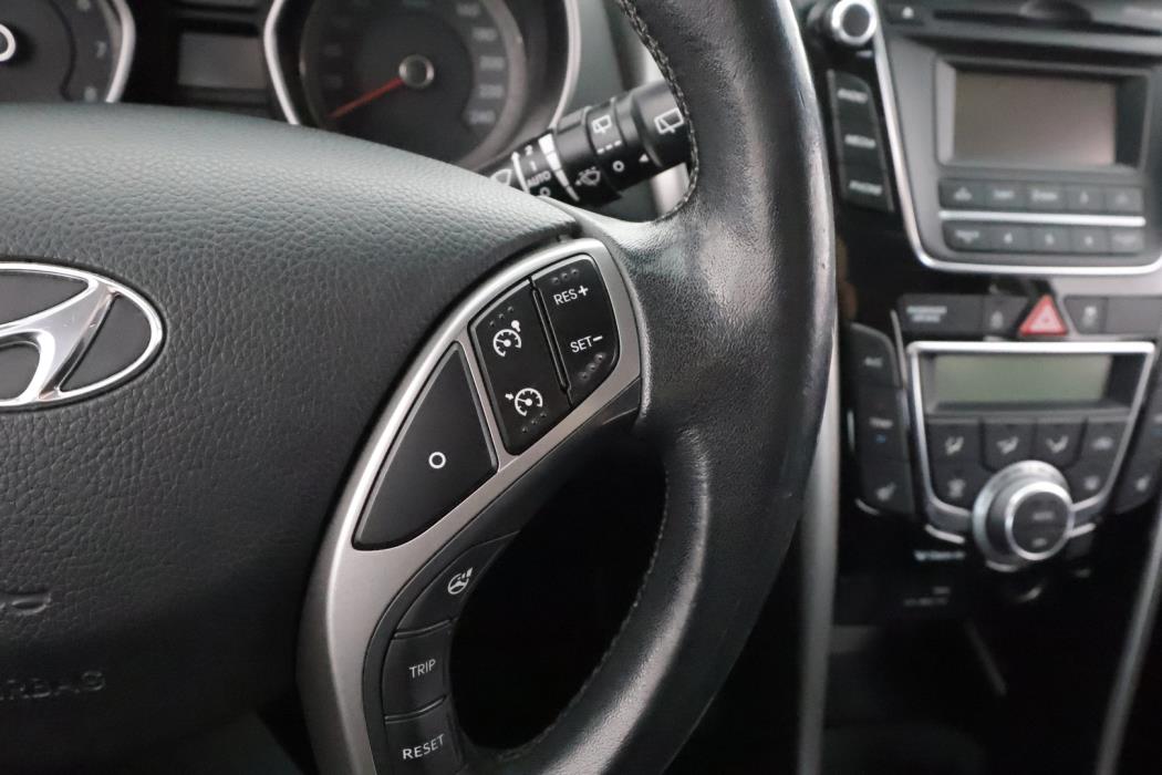 HYUNDAI i30 Wagon 2012