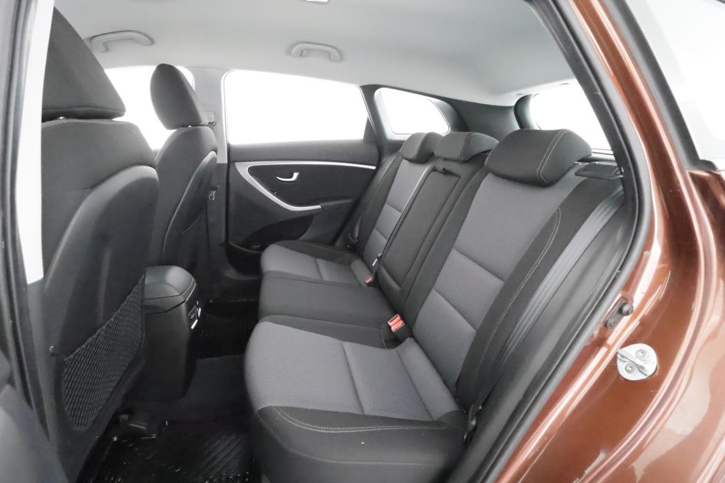 HYUNDAI i30 Wagon 2012