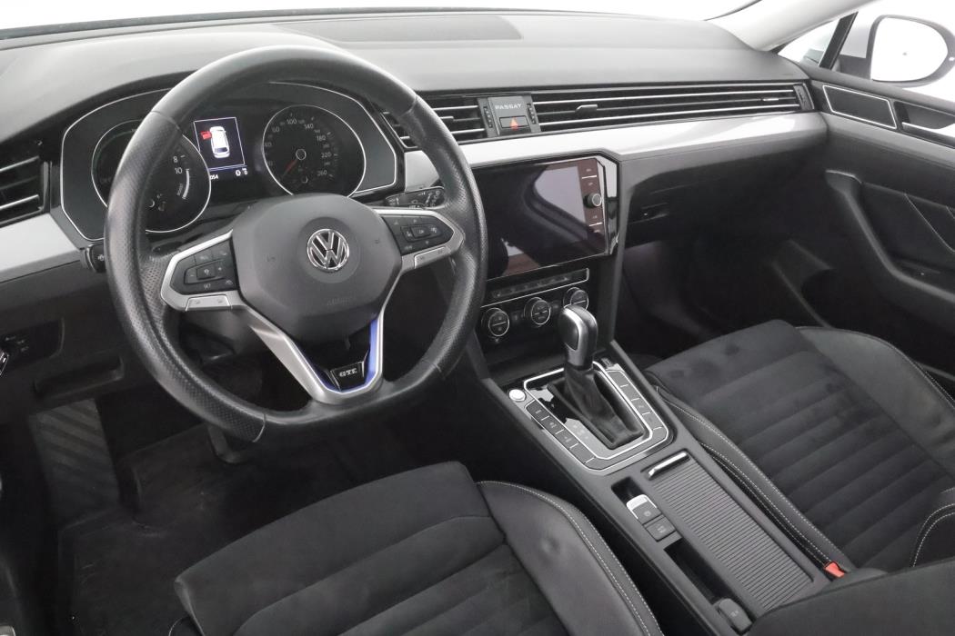 VOLKSWAGEN Passat 2020