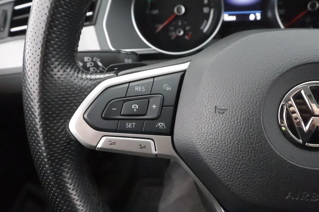 VOLKSWAGEN Passat 2020
