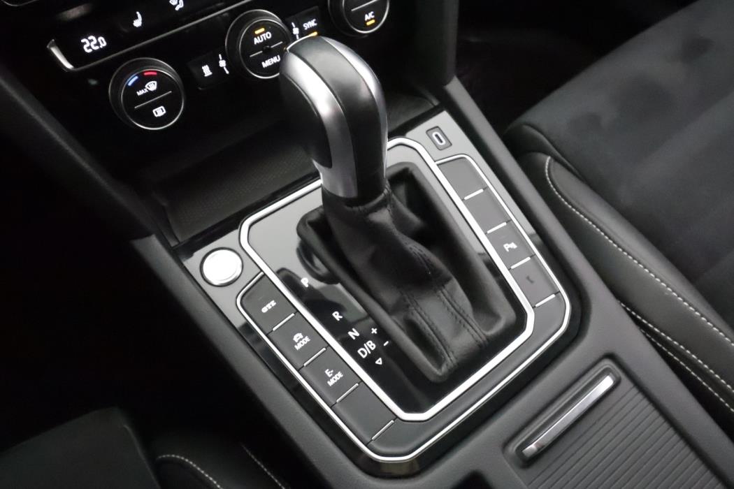 VOLKSWAGEN Passat 2020