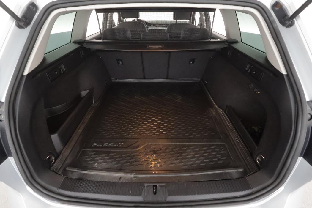 VOLKSWAGEN Passat 2020